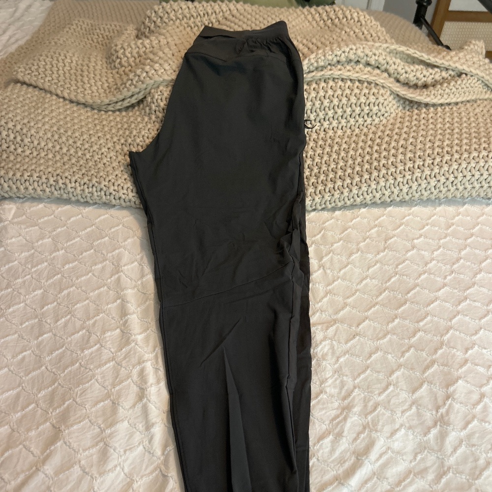 Lululemon running pants